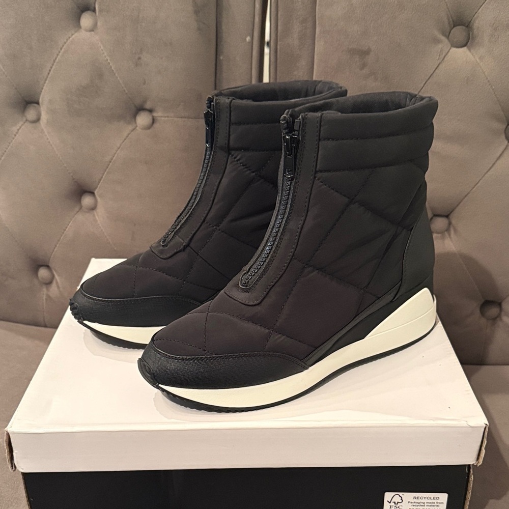 🚨🔻Alfani Women’s Whitnee Puffer Wedge Sneakers | Color: Black | Sz. 8